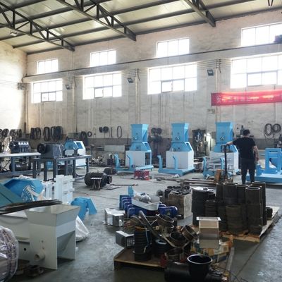 Otomatik Yüzer Balık Yemi Pelet Makinesi 380Volt Yüksek Çıkış