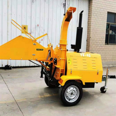 Yüksek Hızlı Ahşap Kütük Parçalayıcı Makinesi 0.8t/ H Pto Powered Öğütücü Parçalayıcı 44×38cm