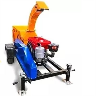 Çalılar Dal Kırma Makinesi Kendinden Beslemeli Ağaç Öğütücü 12.5 * 5.2 * 8.5ft OEM