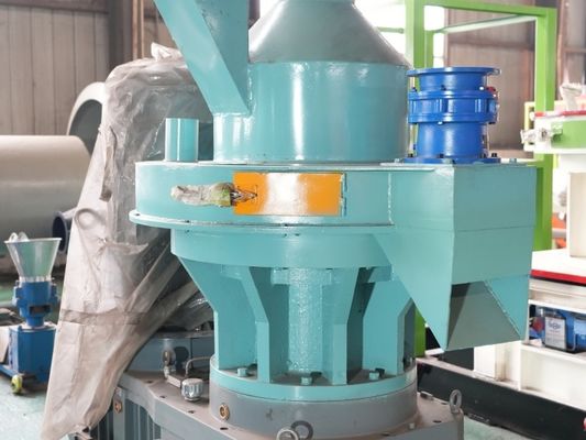 Hindistan Cevizi Kabuğu için 4mm 8mm Yaprak Yonga Ahşap Pelet Makinesi Silindirik Parçacık