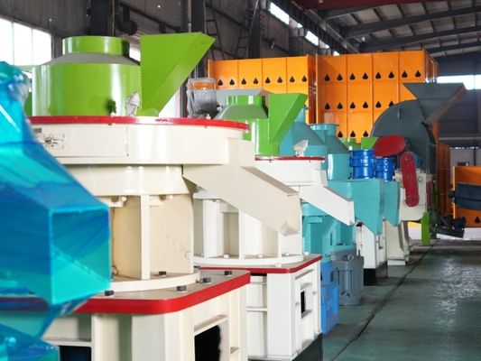 Dizel Motorlu Ticari Tarım 2-12mm Ahşap Pelet Yapma Makinesi
