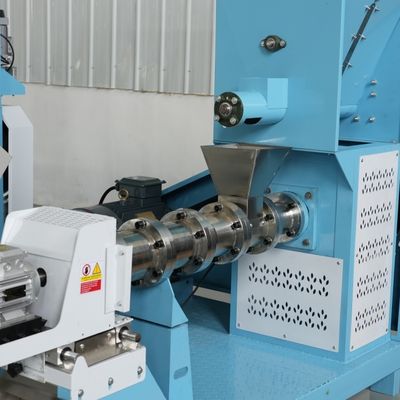 Otomatik Kontrol 380V Kanatlı Yüzen Balık Yemi Makinesi Küçük Yem Kırma Makinesi