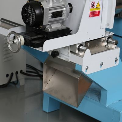 Ticari Yüzer Balık Yemi Pelet Makinesi 1470x1120x840mm