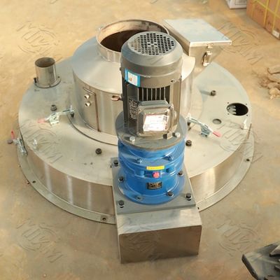 0.8cm Çam Pelet Pres Makinası 2.6 * 1.3 * 2.3m Pirinç Kabuğu Pelet Değirmeni