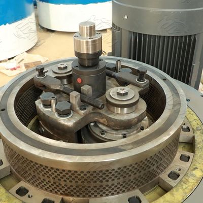 ISO Biyokütle Ahşap Pelet Makinesi 22KW 400kg / H