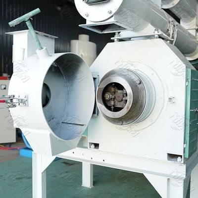 Küçük Otomatik Tavuk Yemi Yapma Makinesi Hayvan Yemi Pelet Makinesi 350-450kg / H