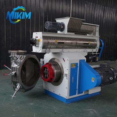 Verimli Yerden Tasarruflu Kanatlı Yem Pelet Makinesi 115x45x95CM