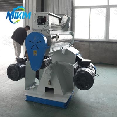 Kullanımı Kolay Kanatlı Pelet Yapma Makinesi Yüksek İş Verimliliği BH-150