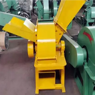 Ahşap Kırıcı Makinesi Mobil Kırıcı Taşınabilir Dizel Motor Tahliyesi Talaşayı yapmak için Ahşap Kırıcı Makinesi