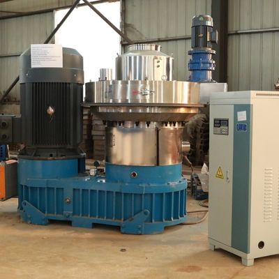 CE Biyokütle Ladin Pelet Değirmen Hattı Ahşap Pelet Makinesi 800-1000kg / h