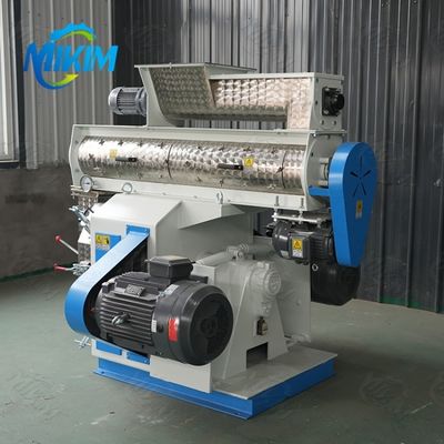 380Volt Kanatlı Yemi Pelet Makinesi Balık Yemi İşleme Makineleri Yüksek Verimlilik