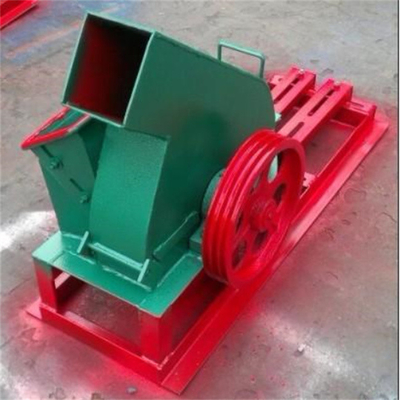 Ayarlanabilir Otomatik PTO Ahşap Parçalayıcı Makinesi Yonga 1500*640*820mm